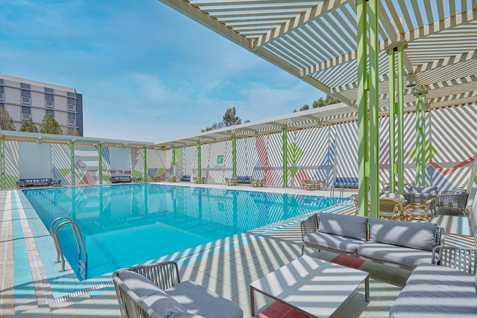 Holiday Inn Tabuk By Ihg Exterior photo