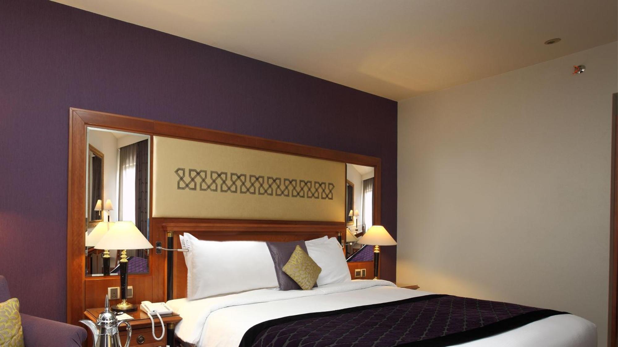 Holiday Inn Tabuk By Ihg Exterior photo